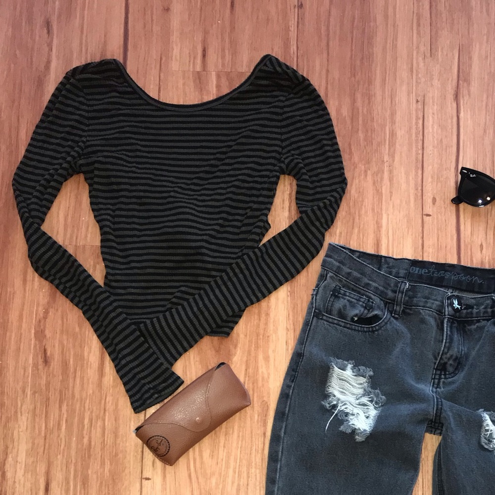 Green striped wasabi+mint long sleeve crop top